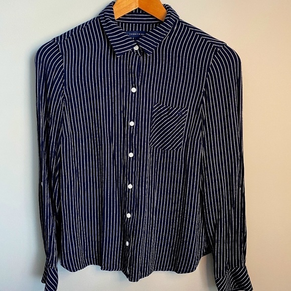 Tommy Hilfiger Women's Navy Pin-Striped Long Sleeve Button Up Shirt Size Small - Picture 1 of 12